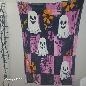 Floral Ghost Patterned BLANKET